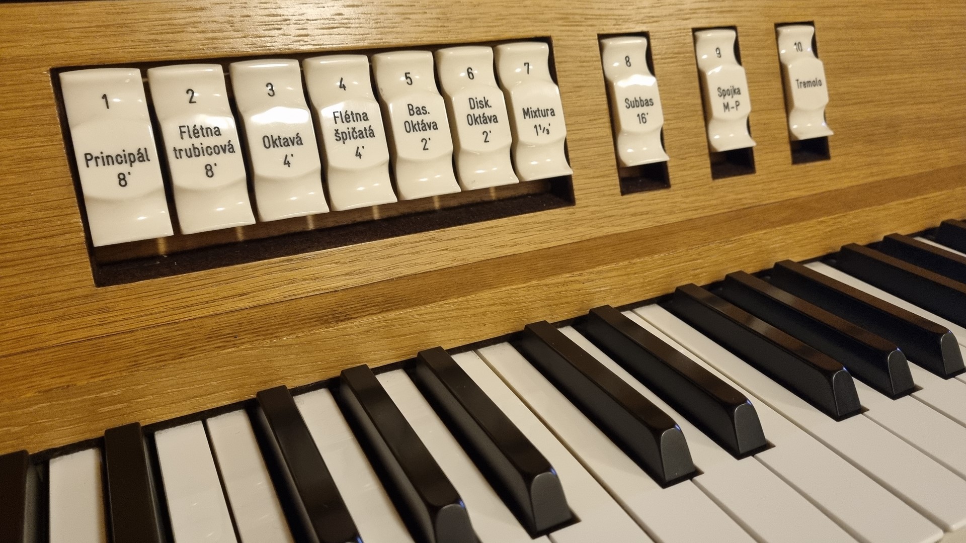 Hledáme varhaníky do kostela ve Slavkovicích